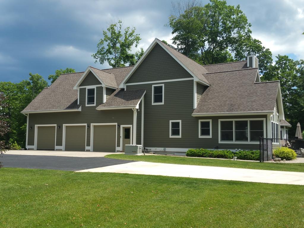 Elegant 2 King Bedrooms Apartment - 4 Guest Maximum And2 Night Minimum Traverse City Exterior photo